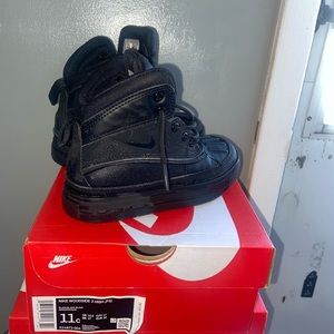 Nike ACG Boots